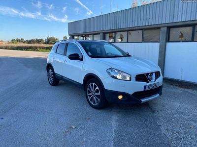 Nissan Qashqai J10