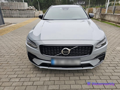 Volvo V90 T8