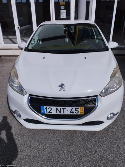 Peugeot 208 var cc8hr+ ; vercc8hr0/cu