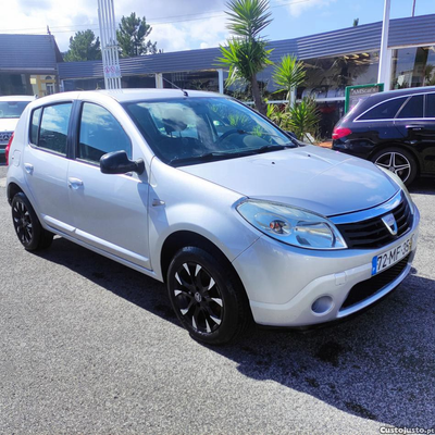 Dacia Sandero 1.2 laureate