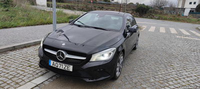 Mercedes-Benz CLA 220 Urban