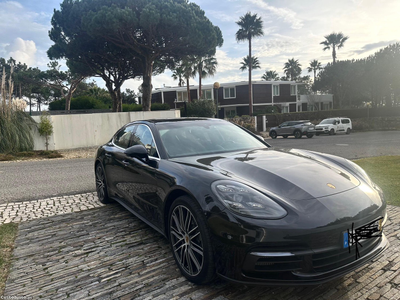 Porsche Panamera 4S