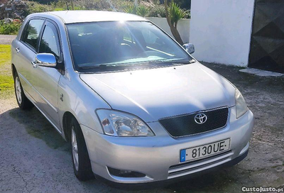 Toyota Corolla 2.0 D4D 5 lugares nacional