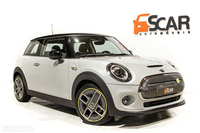 MINI 3 Portas Cooper SE Collection