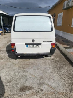 VW Transporter 2.4 diesel 3 lugares fibrada tudo em dia