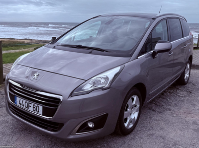 Peugeot 5008 1.6 BlueHdi Allure 7Lug.Aut.120cv