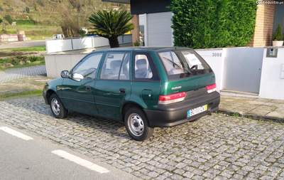 Suzuki Swift 5 portas - 2000