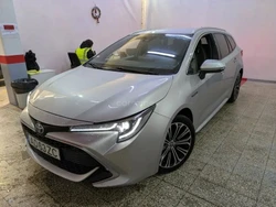 Toyota Corolla 1.8 Hybrid Exclusive