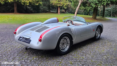 Porsche 550