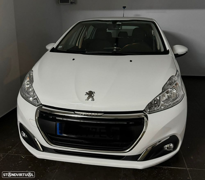 Peugeot 208 1.6 BlueHDi Style