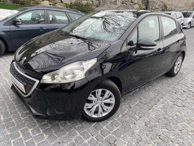 Peugeot 208 1.0