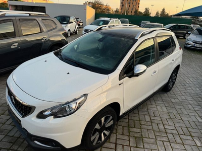 Peugeot 2008 1.2 PureTech Style