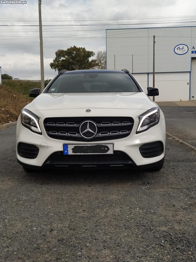 Mercedes-Benz GLA 220 220 D