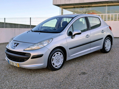 Peugeot 207 1.4 HDI - Diesel