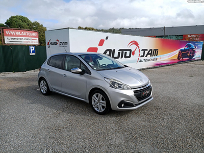 Peugeot 208 (2) 5p 1.2 VTi 82 Style