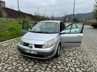 Renault Scénic 1.5 DIESEL 165000 KM