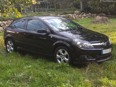 Opel Astra GTC 1.3 CDTI