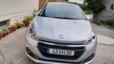 Peugeot 208 1.6HDI BLUE A/C