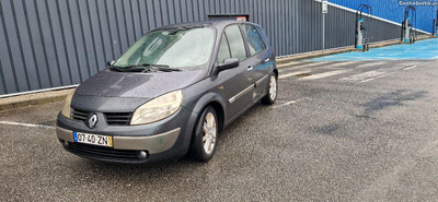 Renault Grand Scénic 1.900