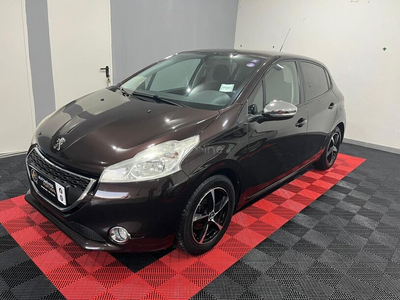 Peugeot 208 1.2 VTi SE Style