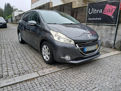 Peugeot 208 1.2 PureTech Style