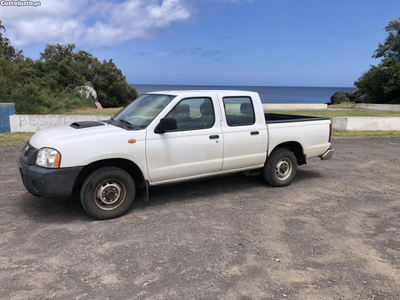 Nissan Navara D22