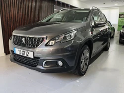 Peugeot 2008 .