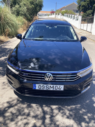 VW Passat Variant GTE