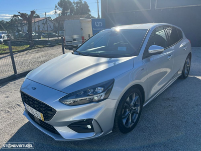 Ford Focus 1.0 EcoBoost ST-Line