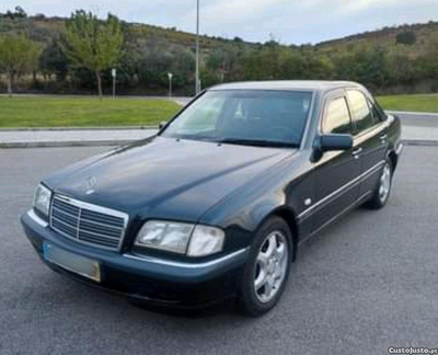 Mercedes-Benz C 200 Elegance