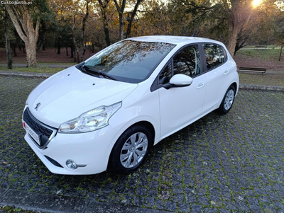 Peugeot 208 1.2 Active 5 Portas