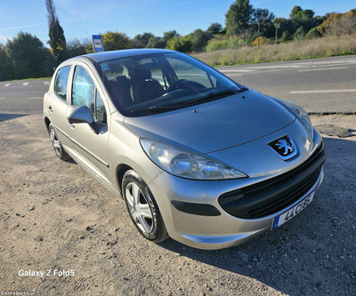 Peugeot 207 1.4i-Confotline