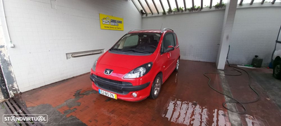 Peugeot 1007 1.4 16V Sporty