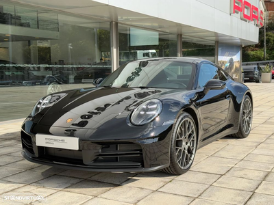 Porsche 911 (992) Carrera