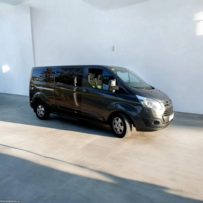 Ford Transit Tourneo 9 Lugares