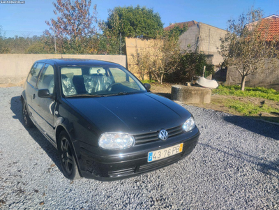 VW Golf 4