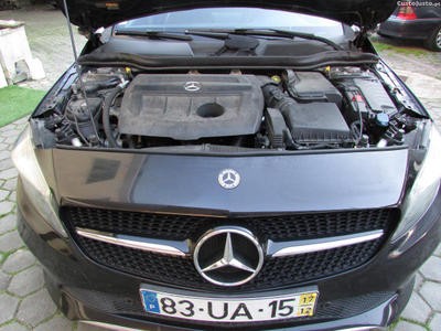 Mercedes-Benz A 160 1.5 urban 90cv nac.