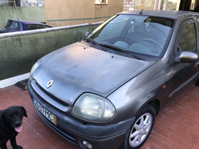 Renault Clio 1.9 diesel rti