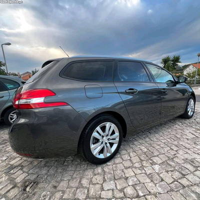 Peugeot 308 1.5 Blue Hdi Exclusive