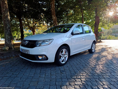 Dacia Sandero TCe 90 Laureate