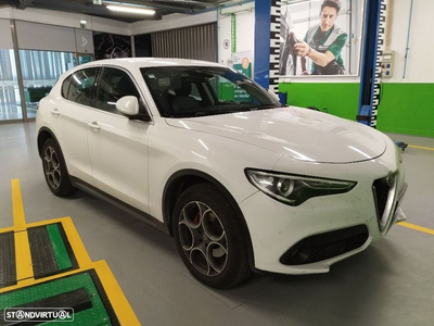 Alfa Romeo Stelvio 2.2 D Super AT8 Q4