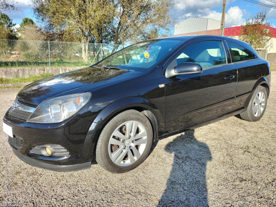 Opel Astra GTC 1.7CDTI 125cv