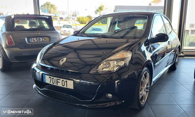 Renault Clio 2.0 16V RS