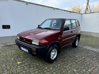 Nissan Terrano 2.4 EFi 98.000km!!