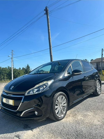 Peugeot 208 blueHdi