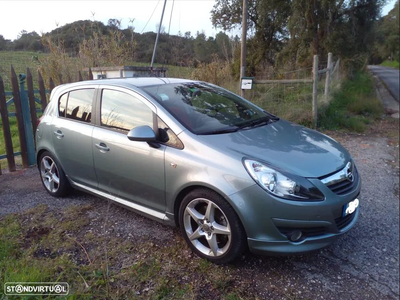 Opel Corsa 1.6 Turbo GSi