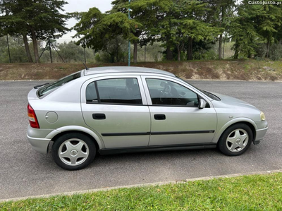 Opel Astra 1.4 gasolina