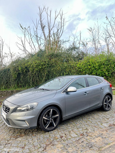 Volvo V40 2.0 D2 R-Design