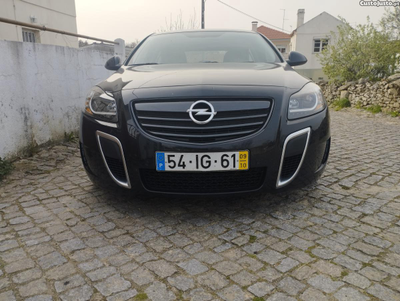 Opel Insignia 2.0 Turbo