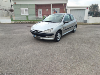 Peugeot 206 Quiksilver